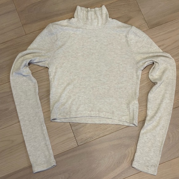 Wilfred mockneck cropped top - Picture 2 of 2